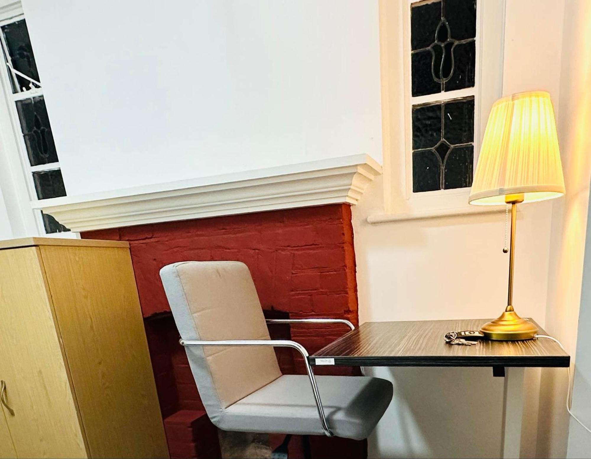 Great Place To Live In Dartford - Kent Aparthotel Bagian luar foto