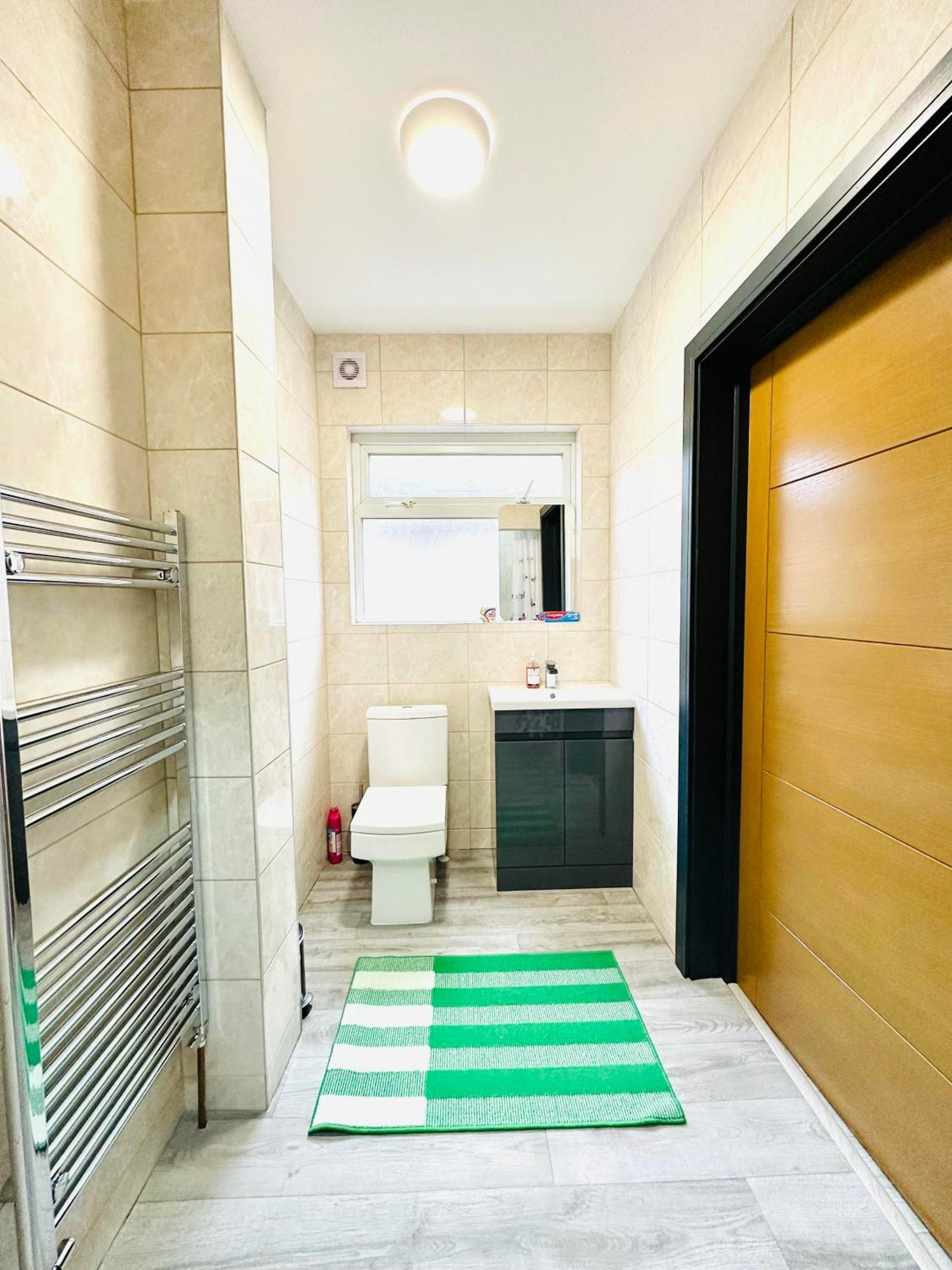 Great Place To Live In Dartford - Kent Aparthotel Bagian luar foto